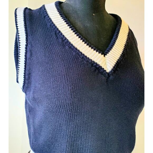 Brandy Melville John Galt Navy Blue & White Striped Cable Knit Sweater Vest Sz M - Picture 2 of 9
